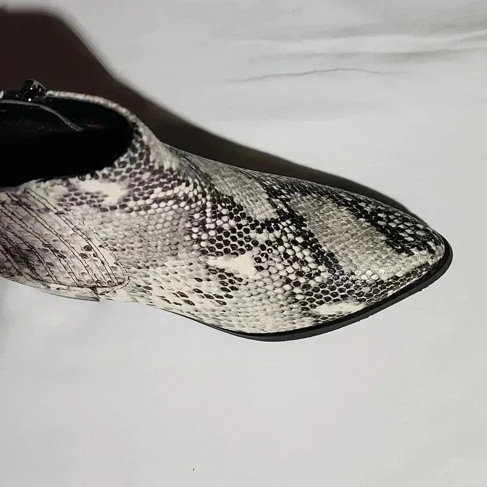 BLONDO Animal print boots - Picture 2 of 8